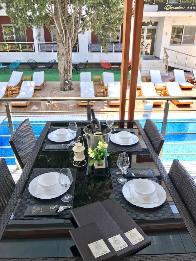 Отель Hotel Hoti II Улцинь-8
