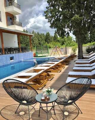 Отель Hotel Hoti II Улцинь Двухместный номер Делюкс с 1 кроватью (для 2 взрослых и 1 ребенка)-1